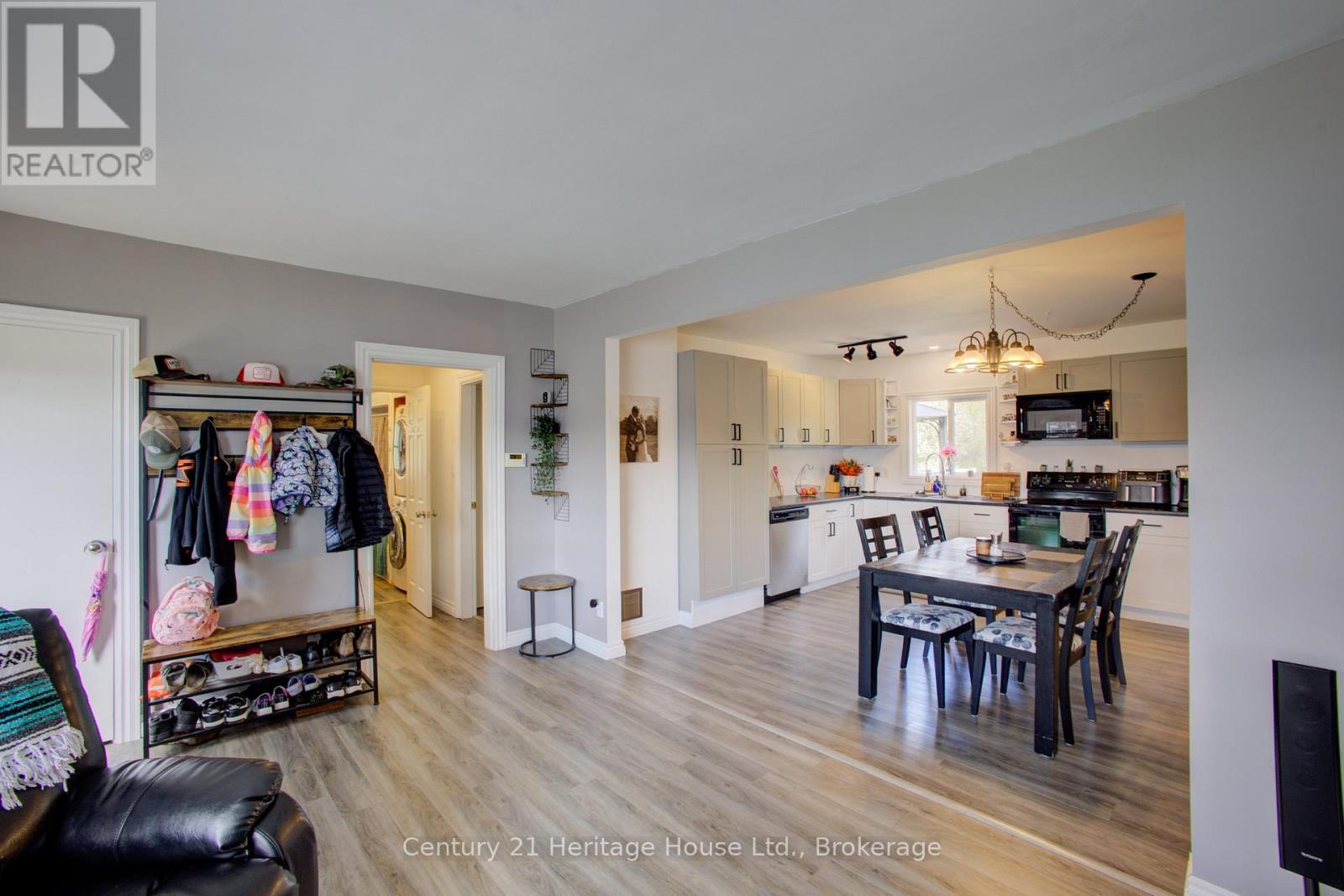 508 DURHAM ROAD W - 9