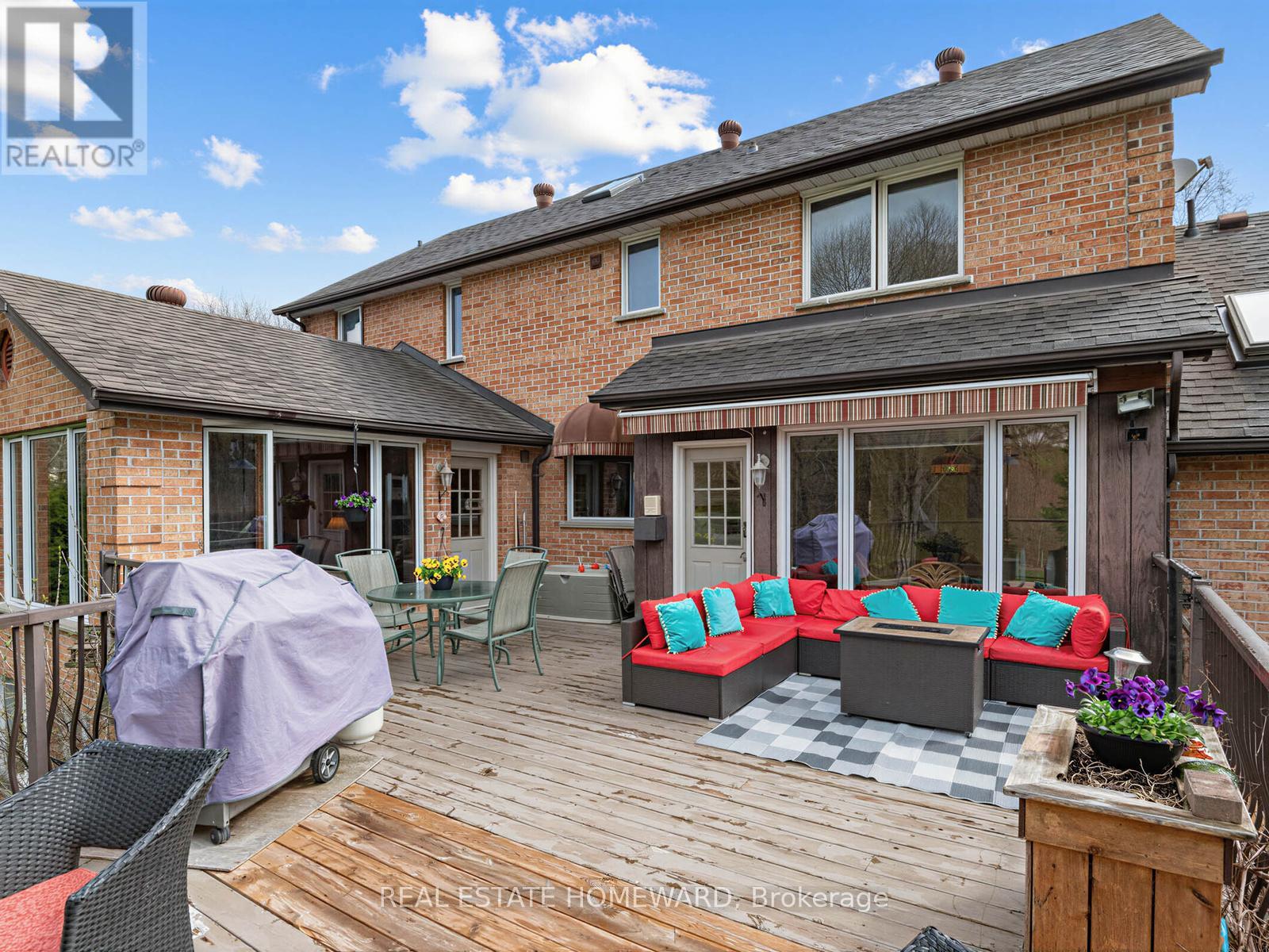 38 CENTENNIAL ROAD - 31