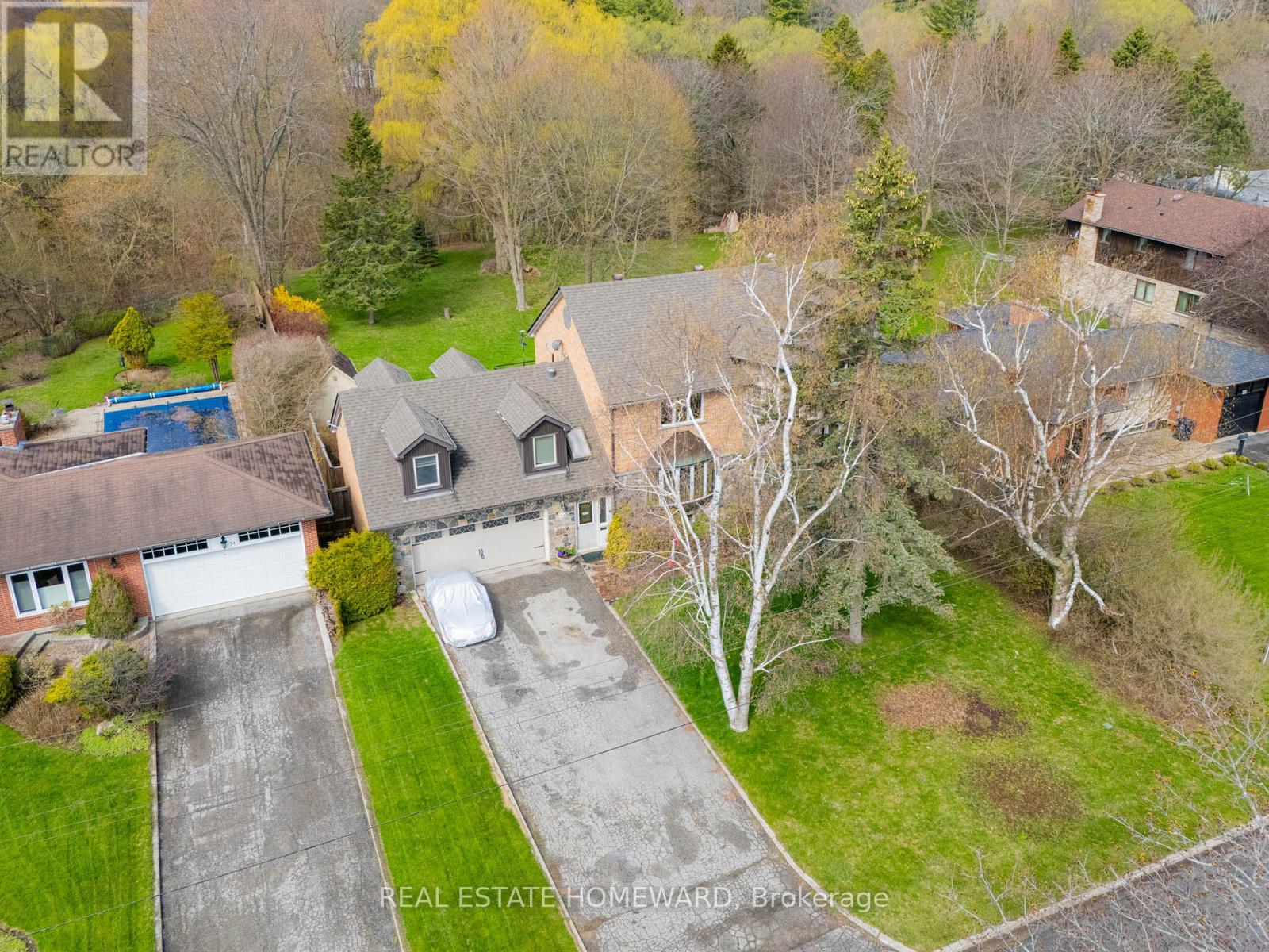 38 CENTENNIAL ROAD - 35