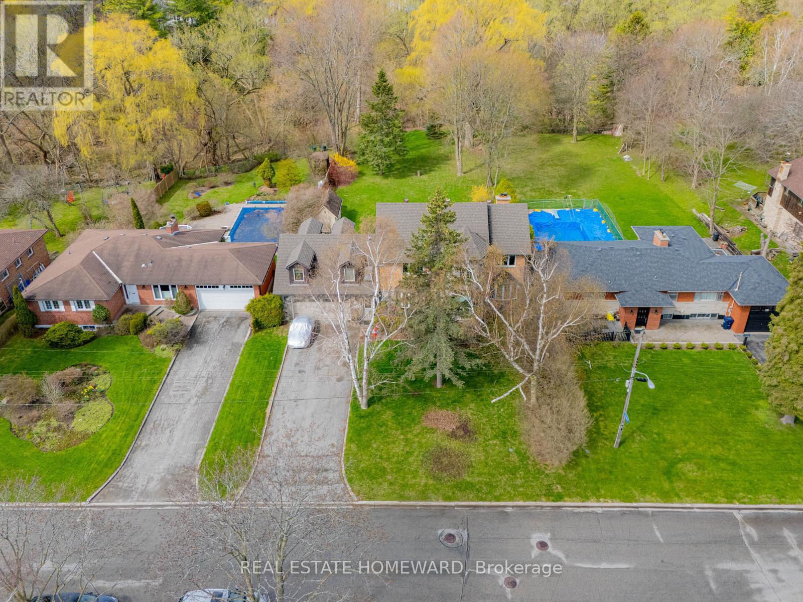 38 CENTENNIAL ROAD - 44