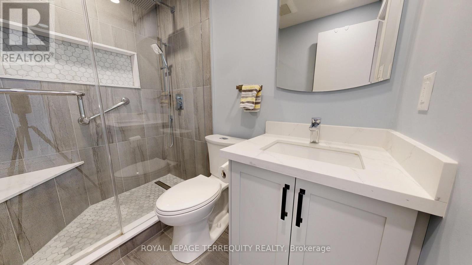 68 PHALEN CRESCENT - 13