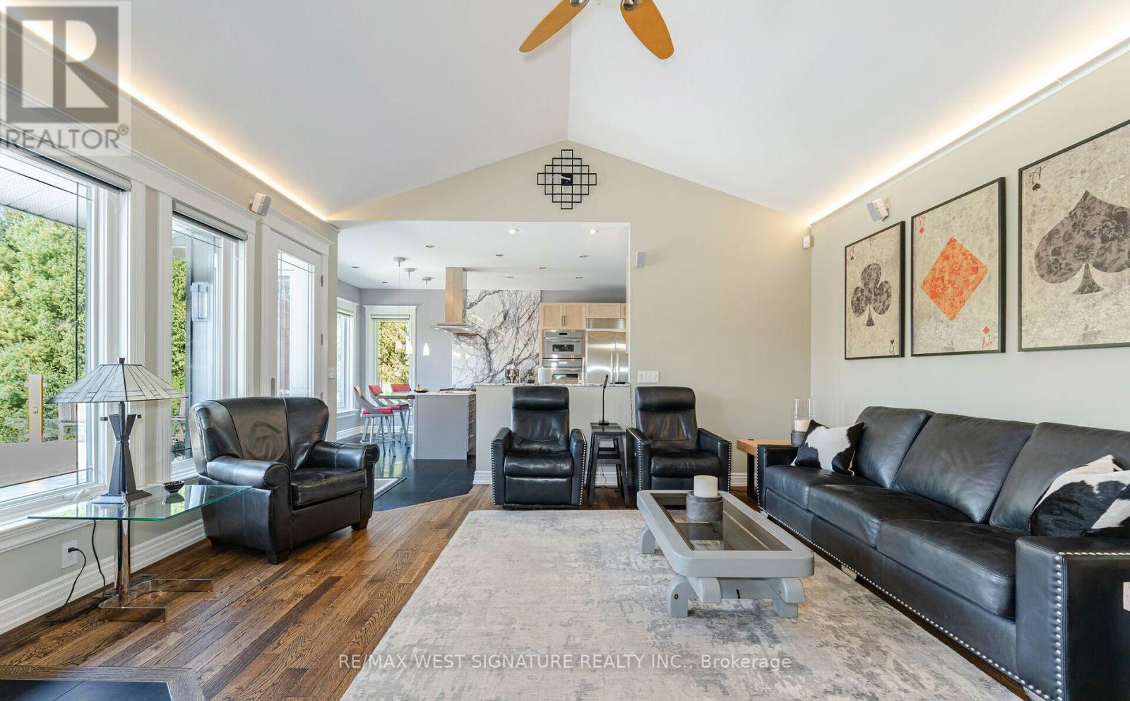 16070 KEELE STREET - 15