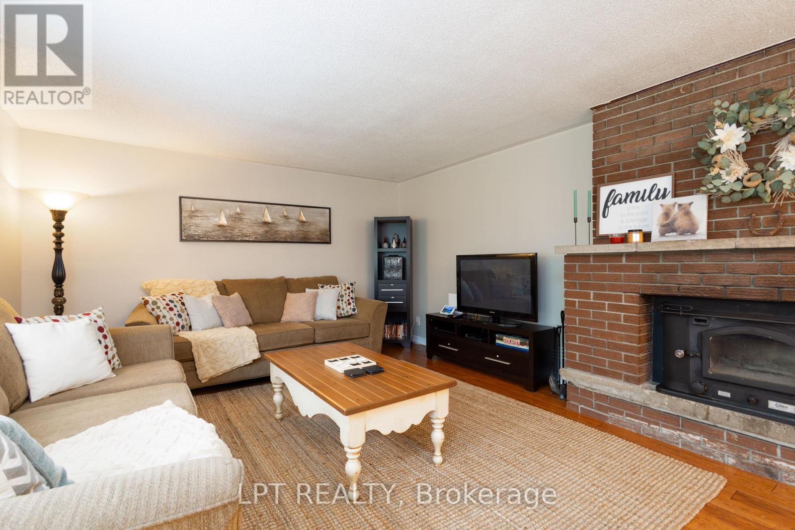 34 STAGLIR DRIVE - 12