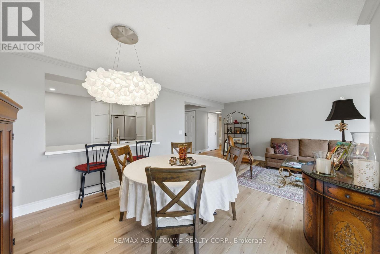 #606 442 MAPLE AVE. AVENUE - 19