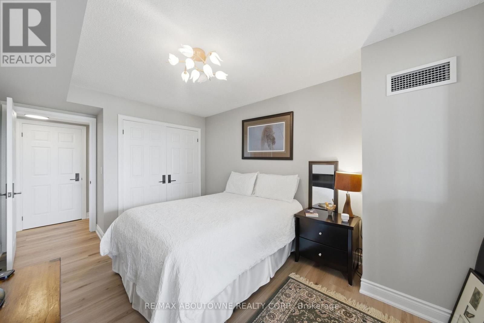 #606 442 MAPLE AVE. AVENUE - 24