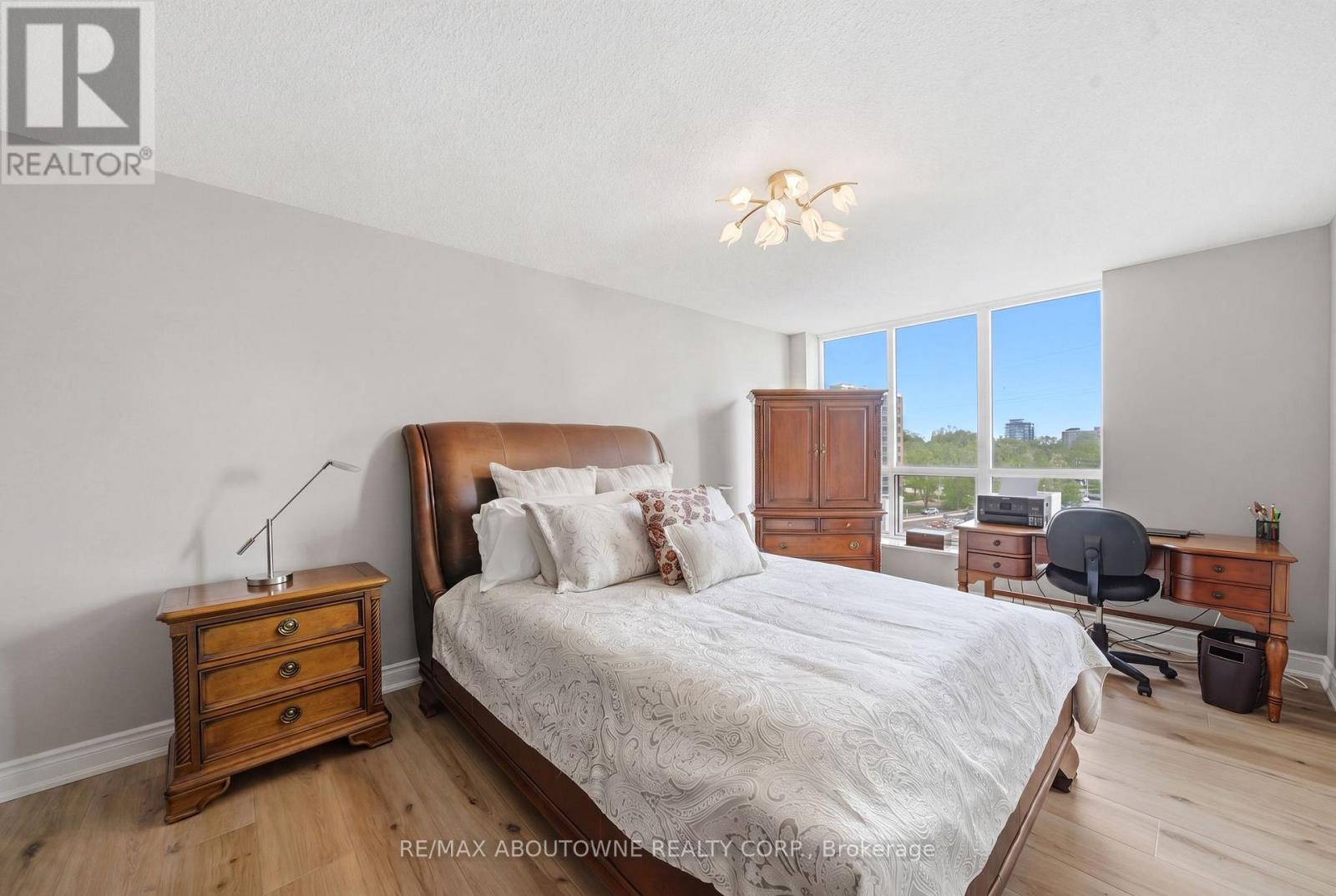 #606 442 MAPLE AVE. AVENUE - 26
