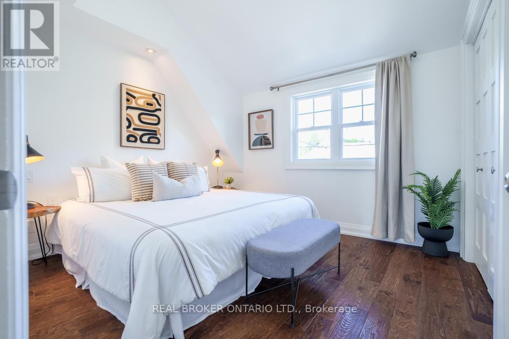 5 HEYWORTH CRESCENT S - 20