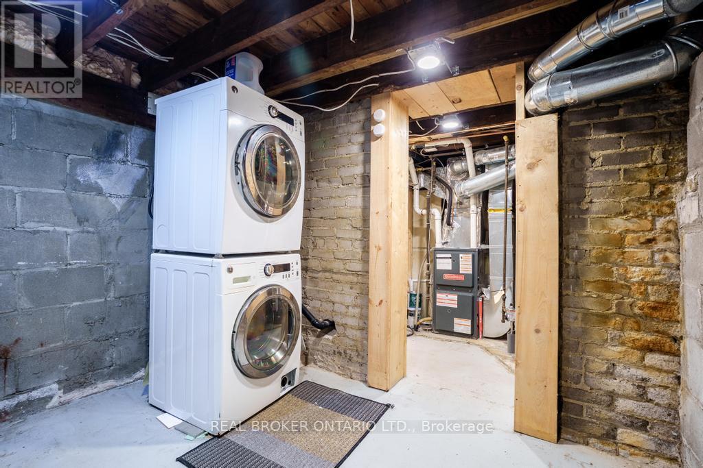 5 HEYWORTH CRESCENT S - 38