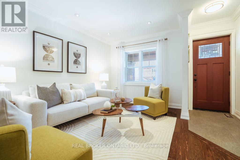 5 HEYWORTH CRESCENT S - 6