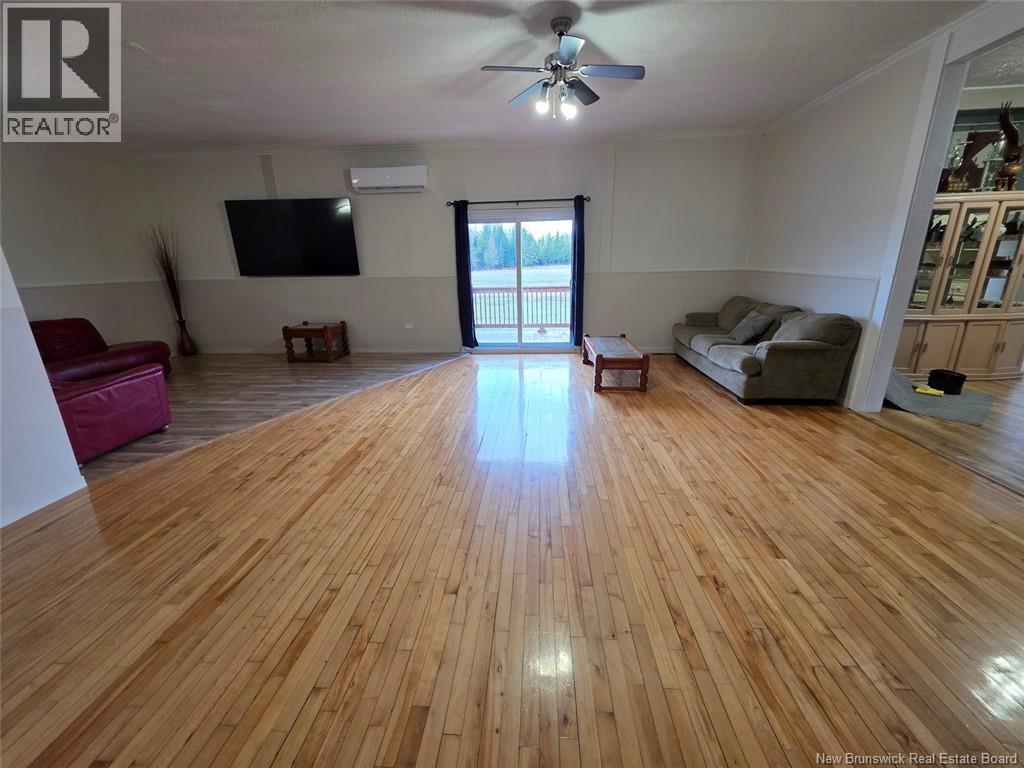 386 Davis Road - 15