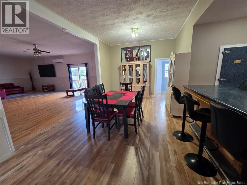 386 Davis Road - 4
