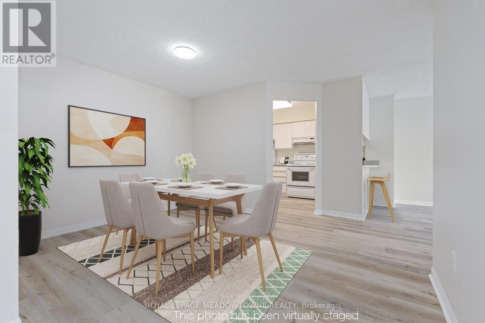 #104 10 LAURELCREST STREET - 6