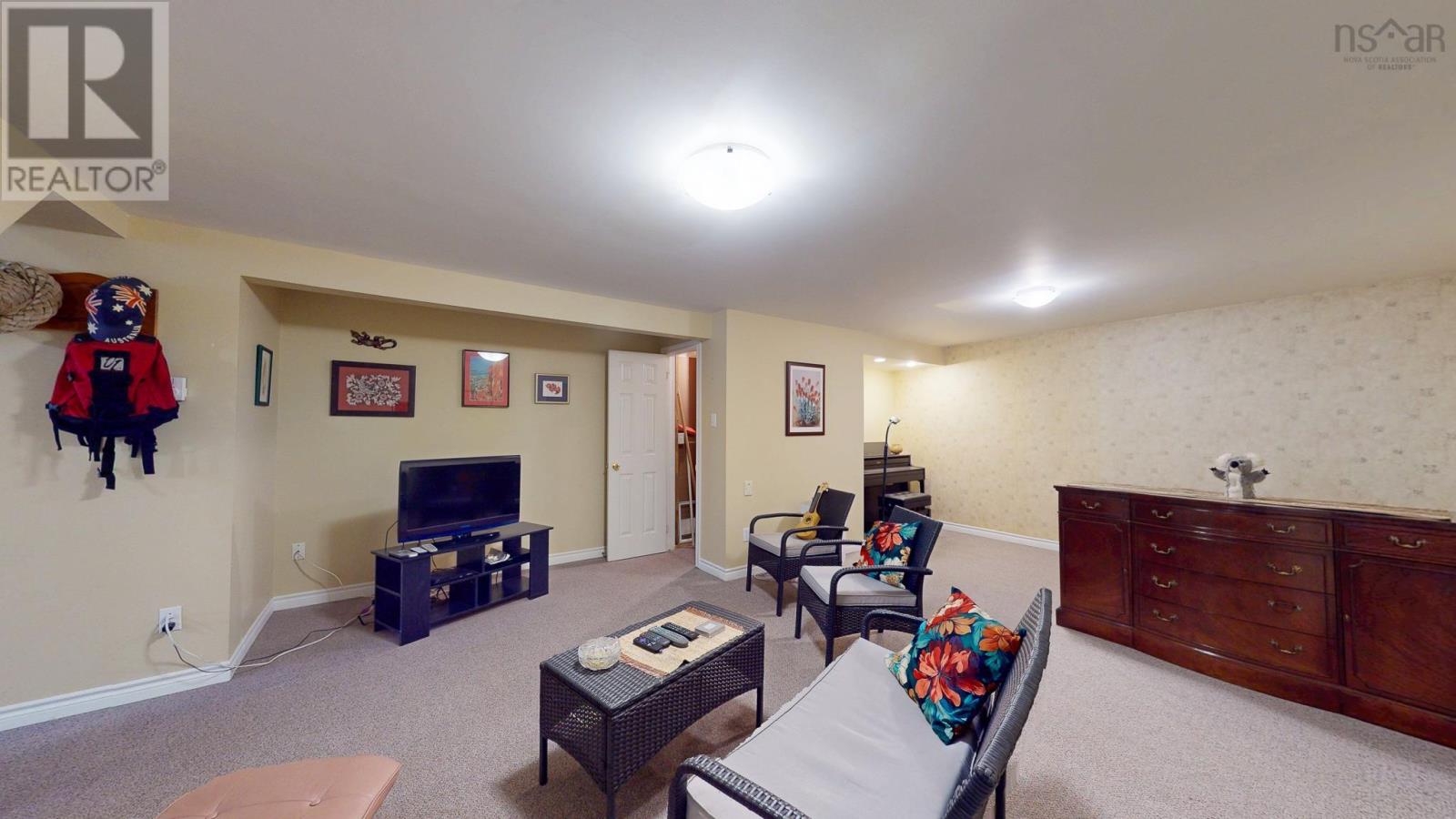 Property 39 of 48 of 141 Constance Street