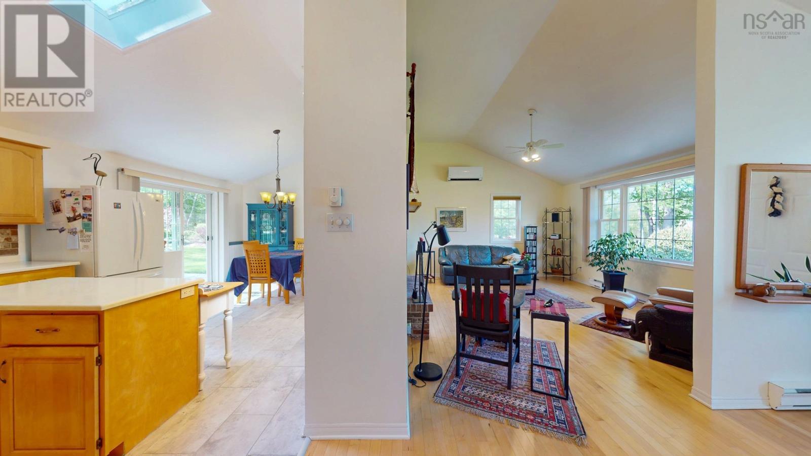 Property 23 of 48 of 141 Constance Street