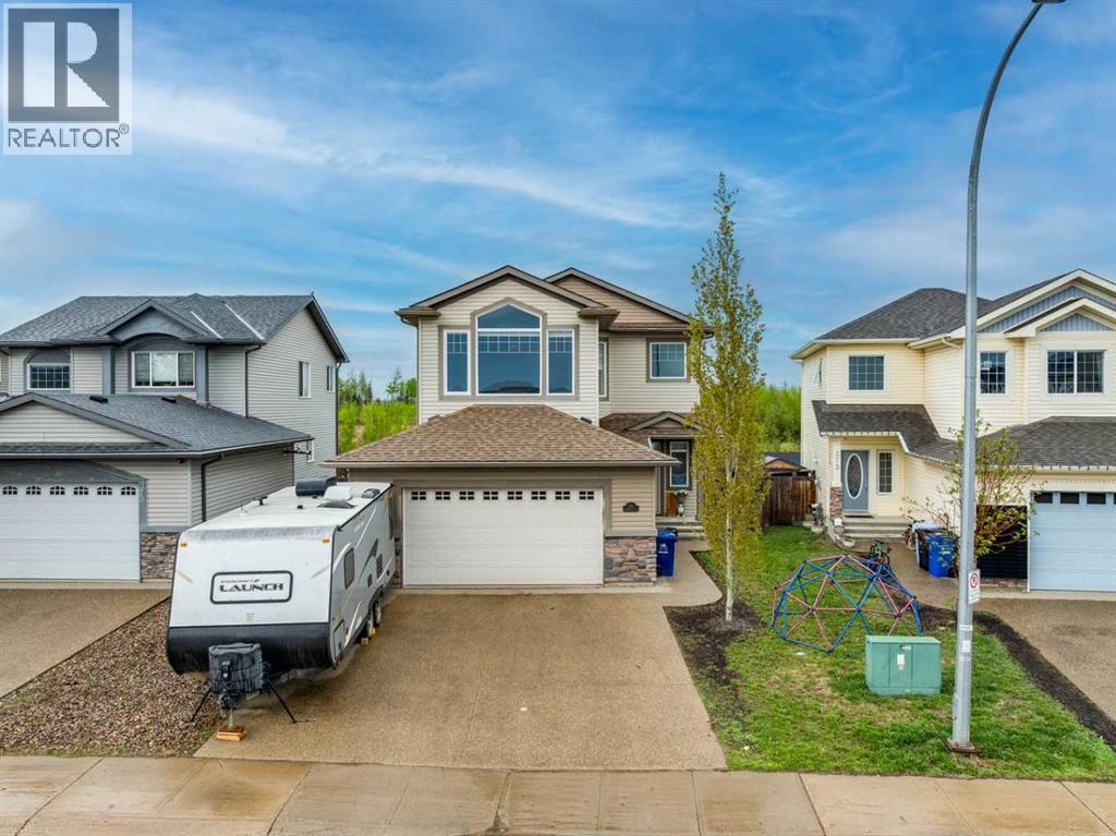 377 Walnut Crescent - 1