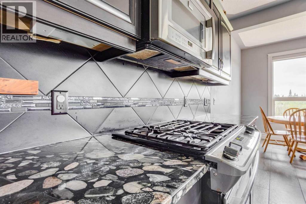 377 Walnut Crescent - 12