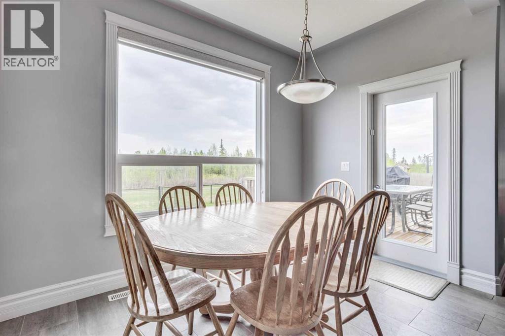 377 Walnut Crescent - 13
