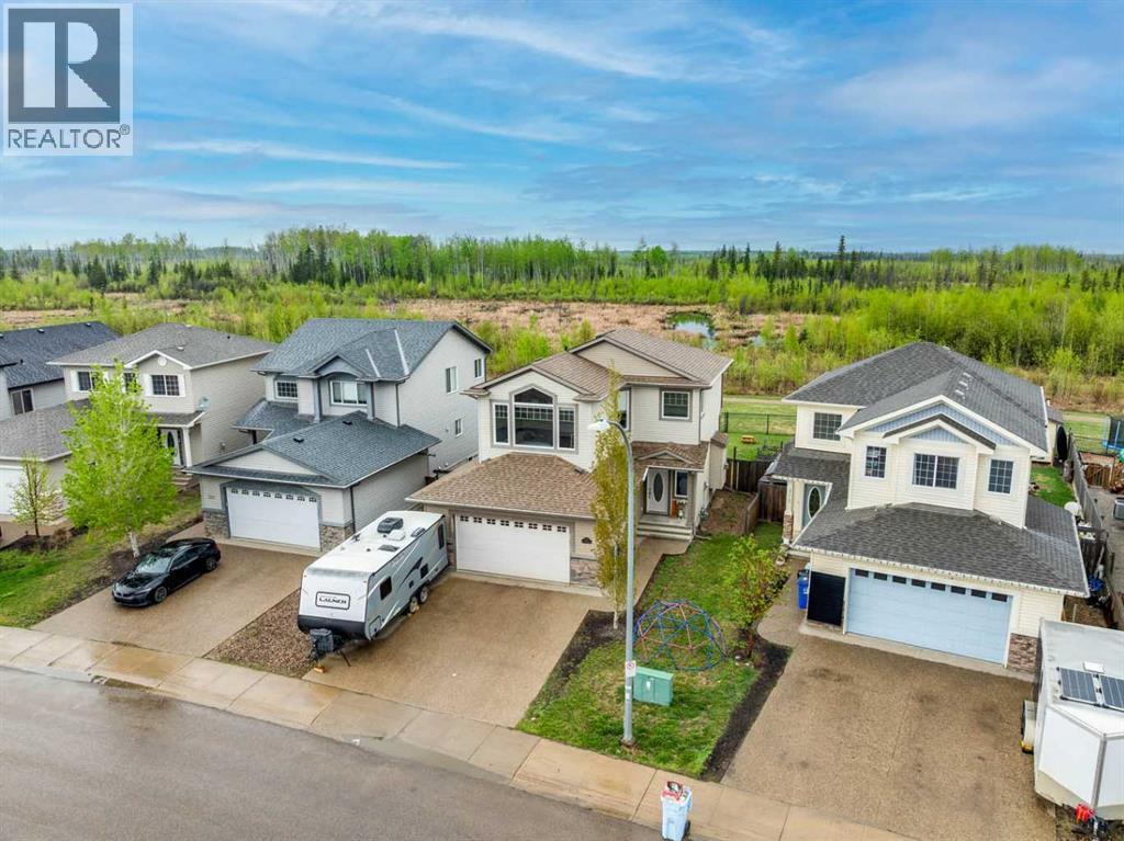 377 Walnut Crescent - Image 2