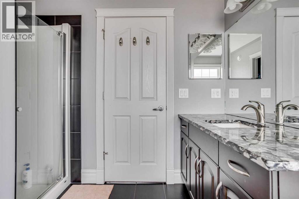 377 Walnut Crescent - 20
