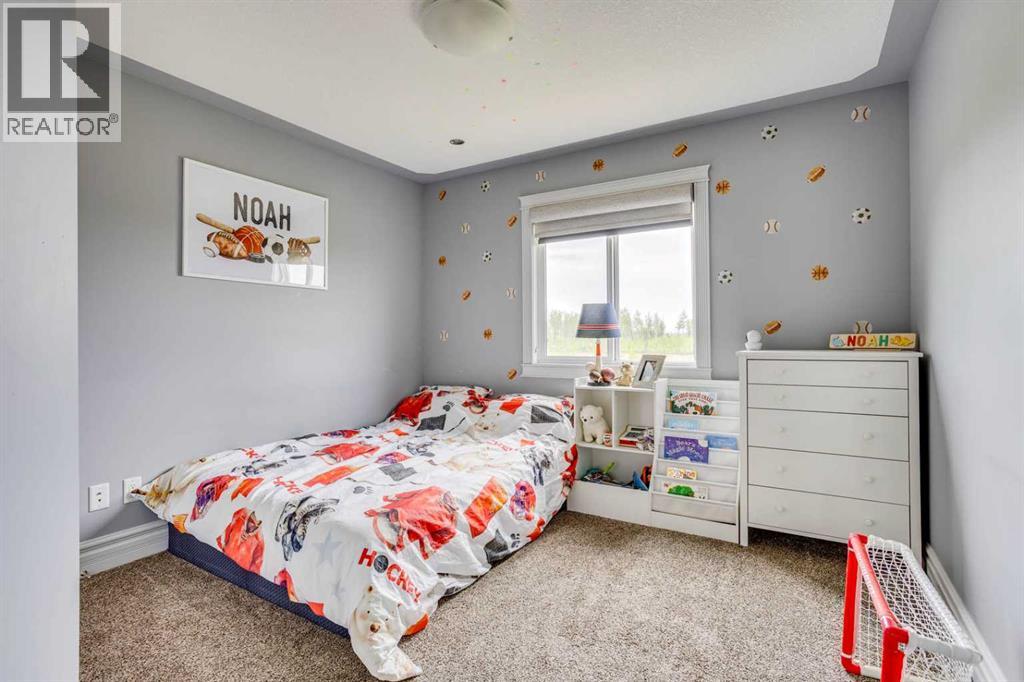 377 Walnut Crescent - 23