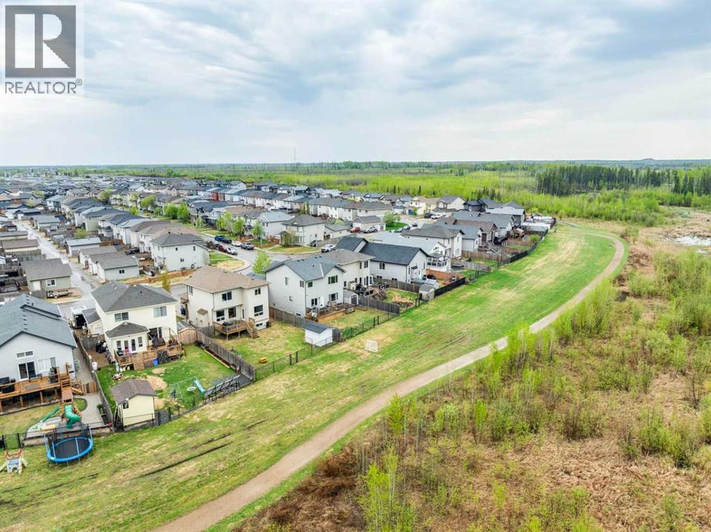 377 Walnut Crescent - 48