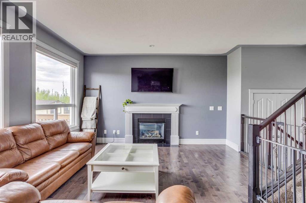 377 Walnut Crescent - 7