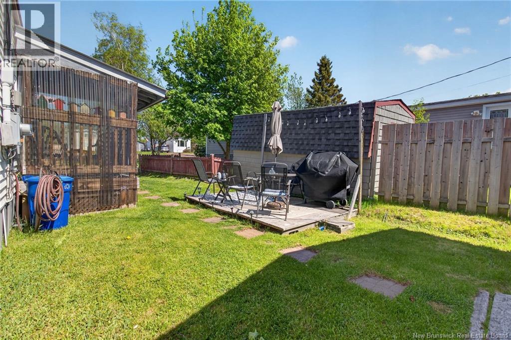 16 Tait Crescent - 19