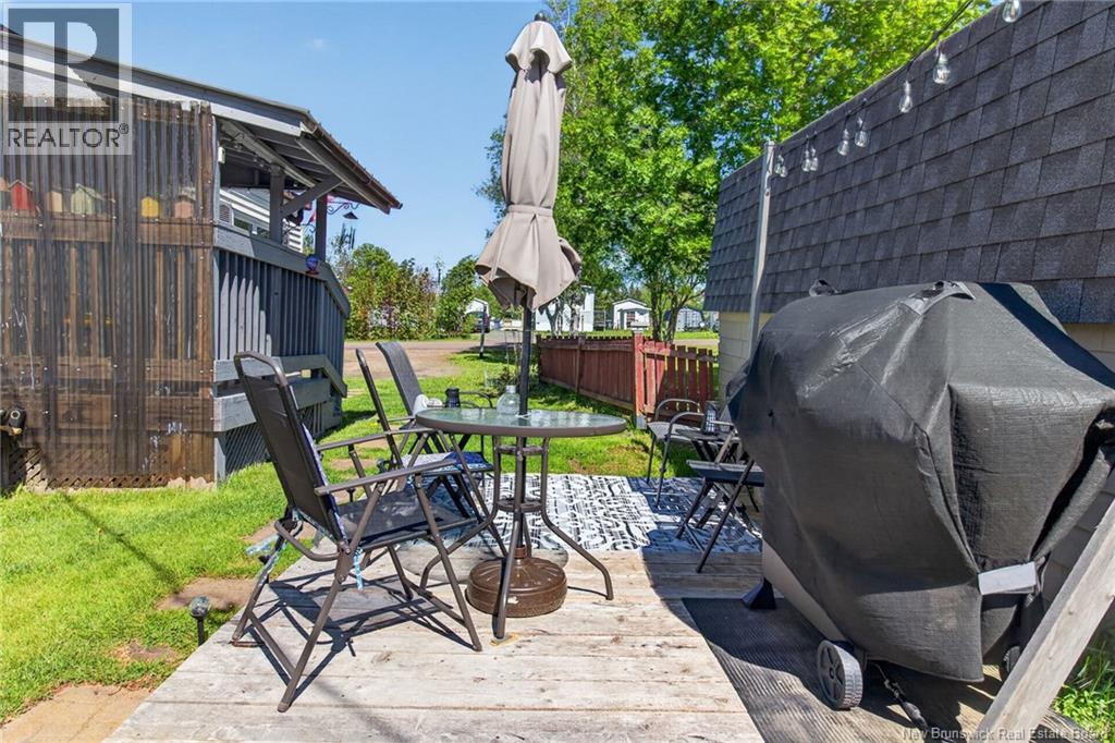 16 Tait Crescent - 21