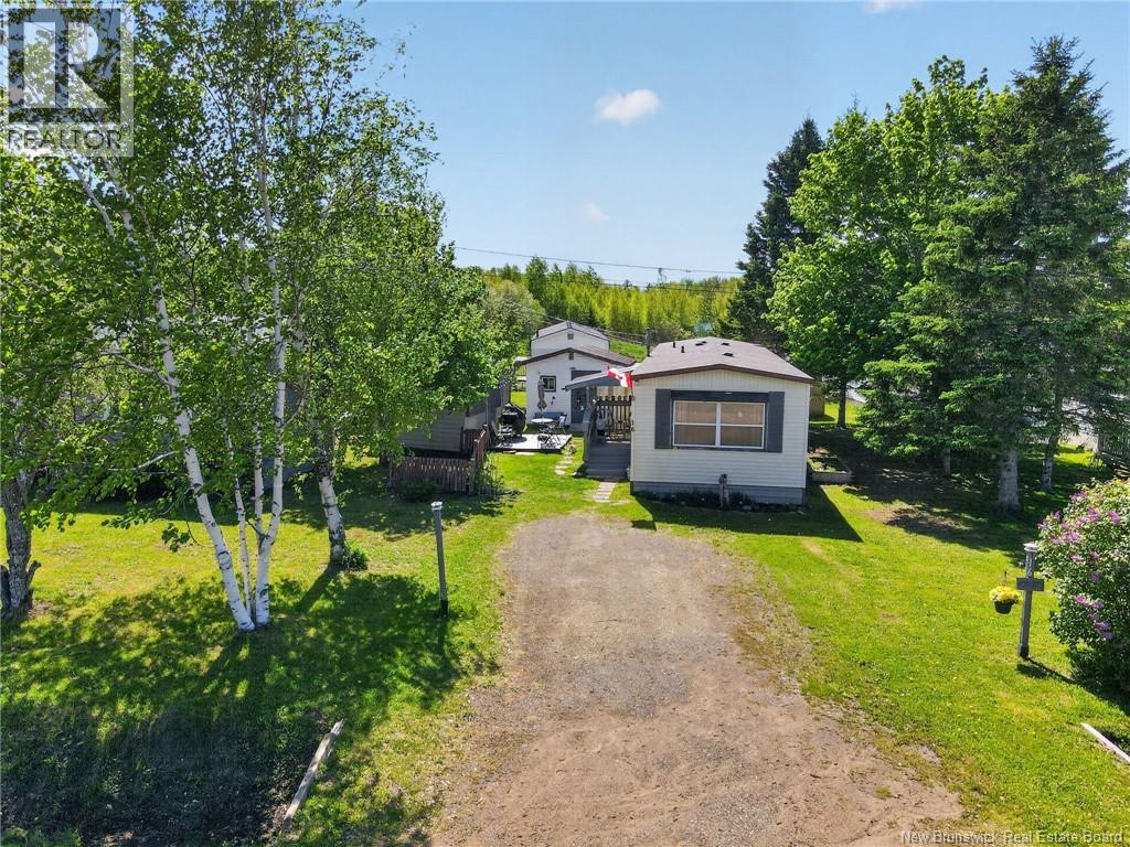 16 Tait Crescent - 24