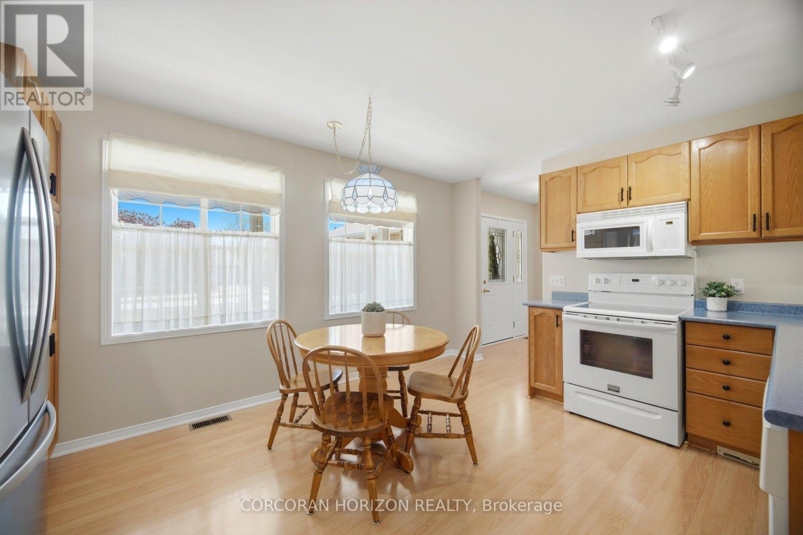 71 GRAYVIEW DRIVE - 7