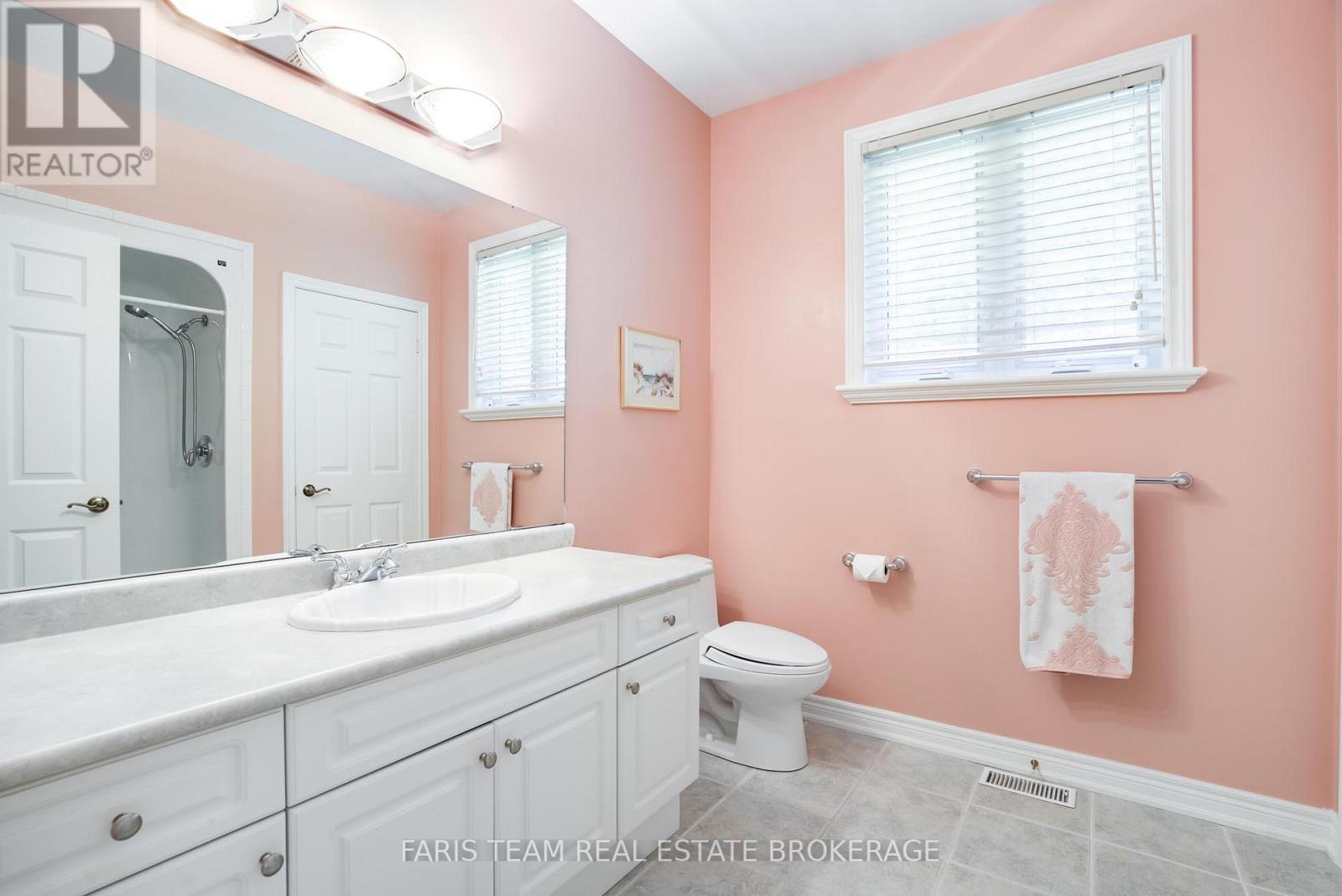 84 THOMPSON LANE - 26