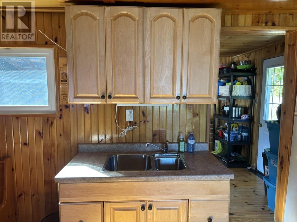 Lot 27 Devil's Lake - 26