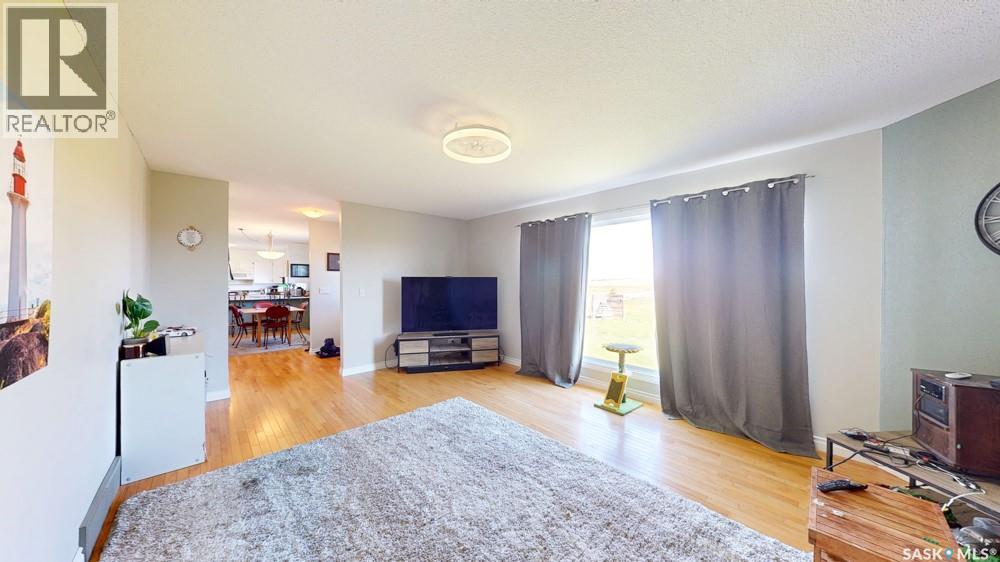 329344 Township Road 250 - 32