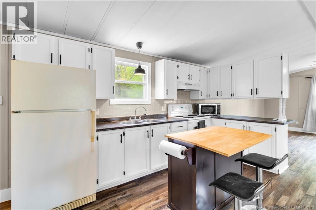 102 Zionville Road - 16