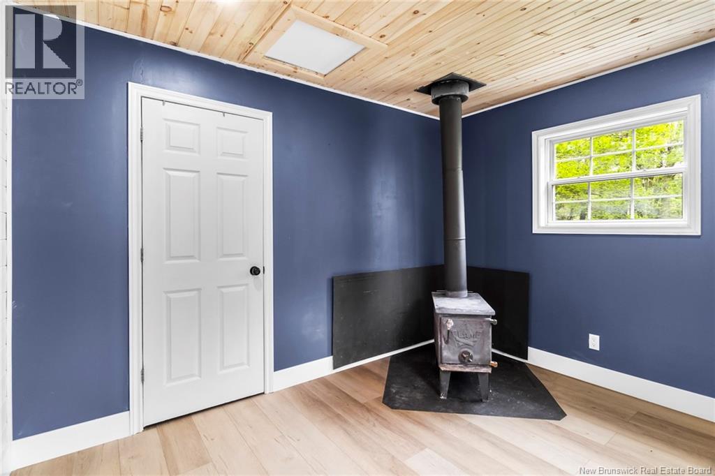 102 Zionville Road - 6
