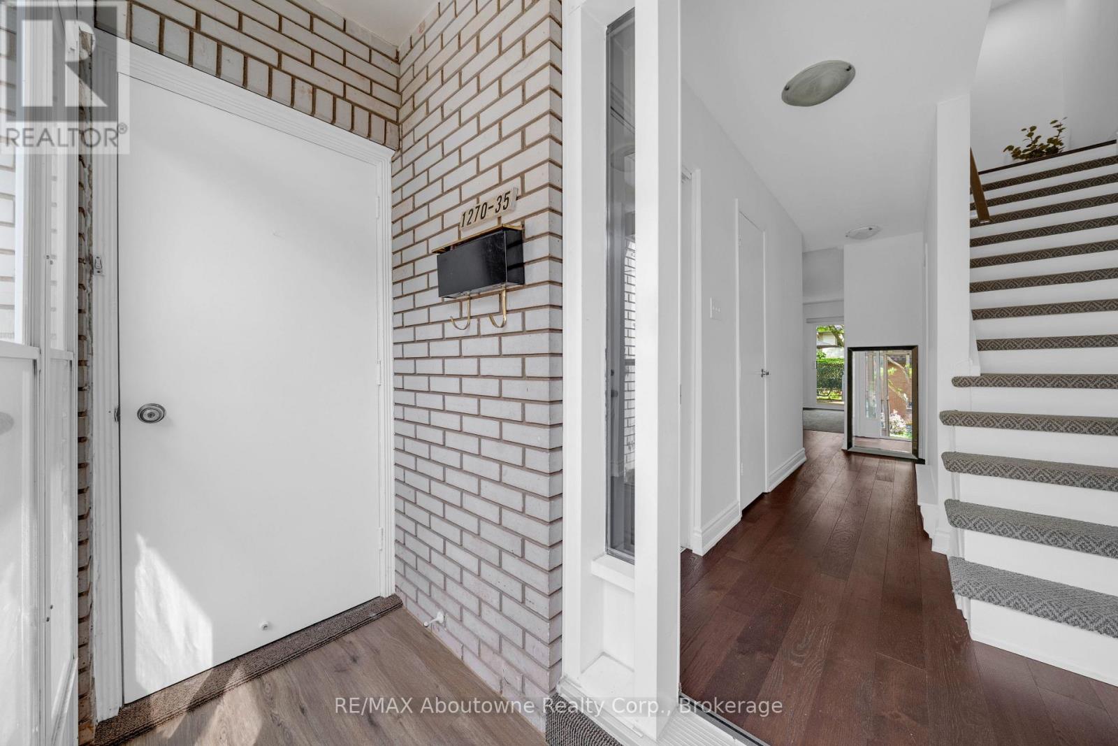 #35 1270 GAINSBOROUGH DRIVE - 3