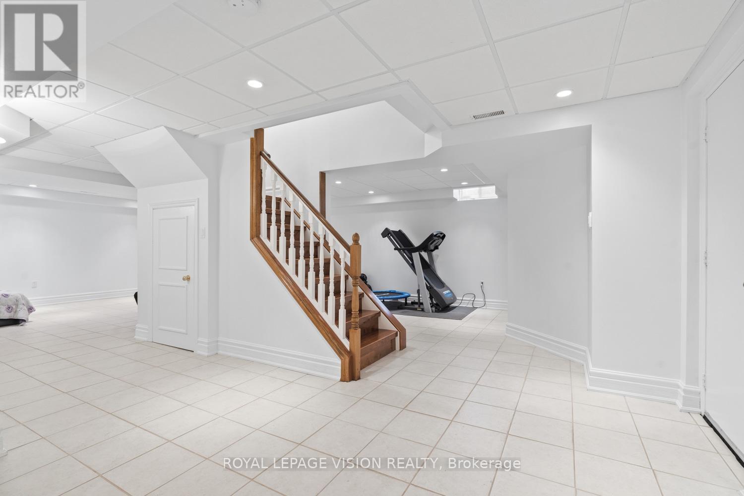 91 PRINCETON GATE - 32