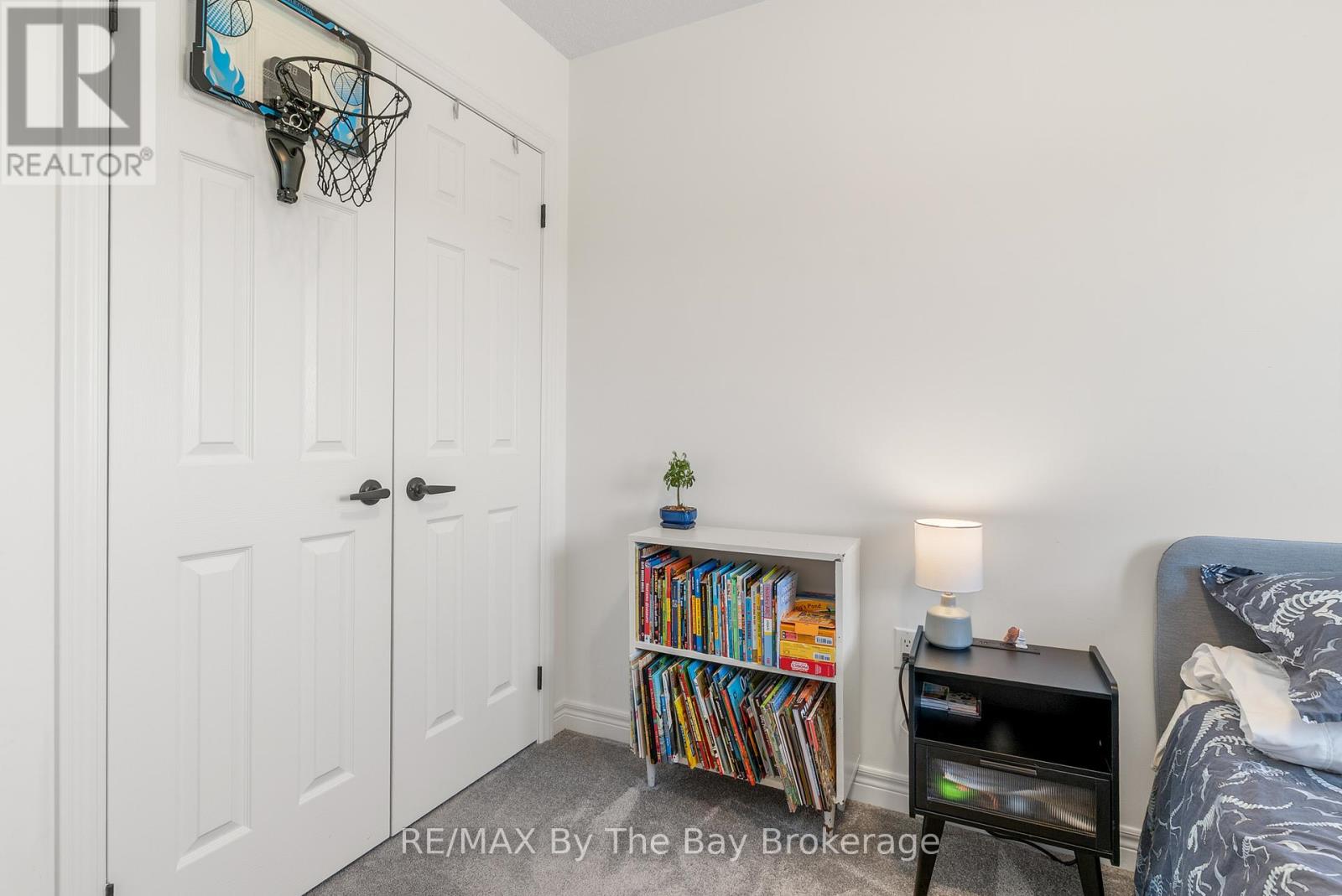 59 ARCHER AVENUE - 34