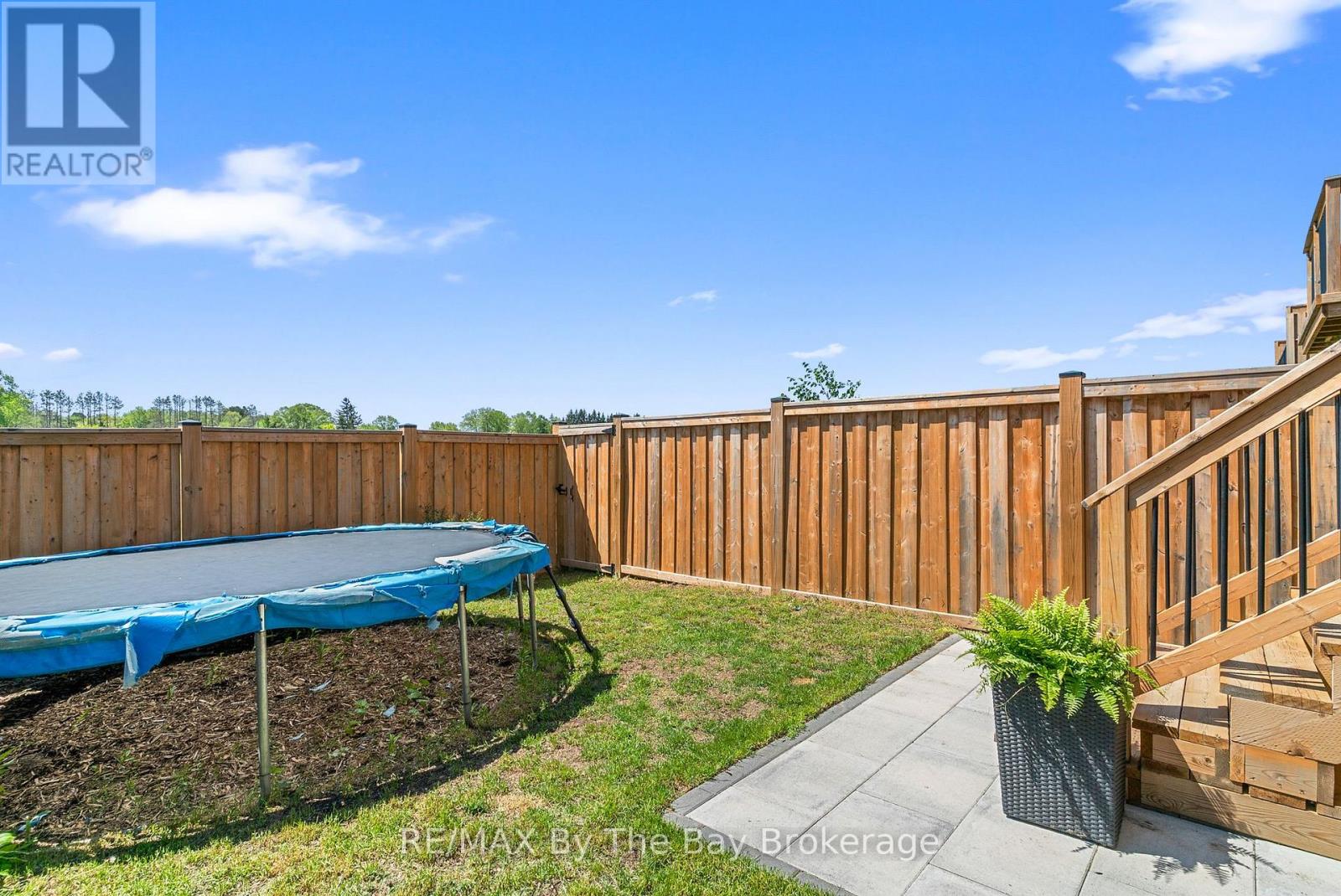 59 ARCHER AVENUE - 38