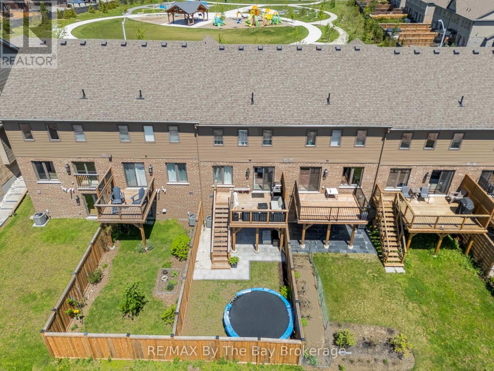 59 ARCHER AVENUE - 40