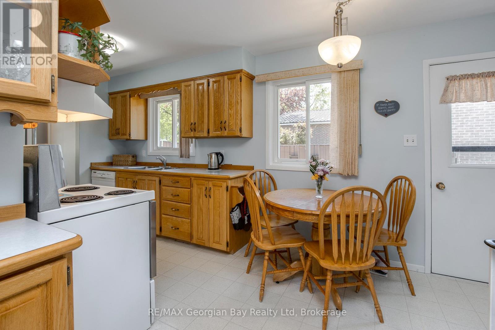 1010 GLEN EAGLES CRESCENT - 5