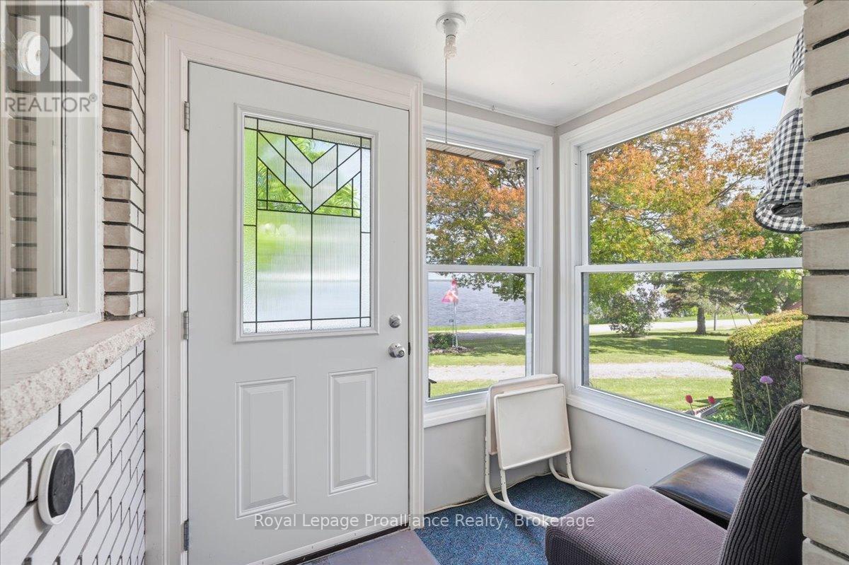 906 N BIG ISLAND ROAD - 10