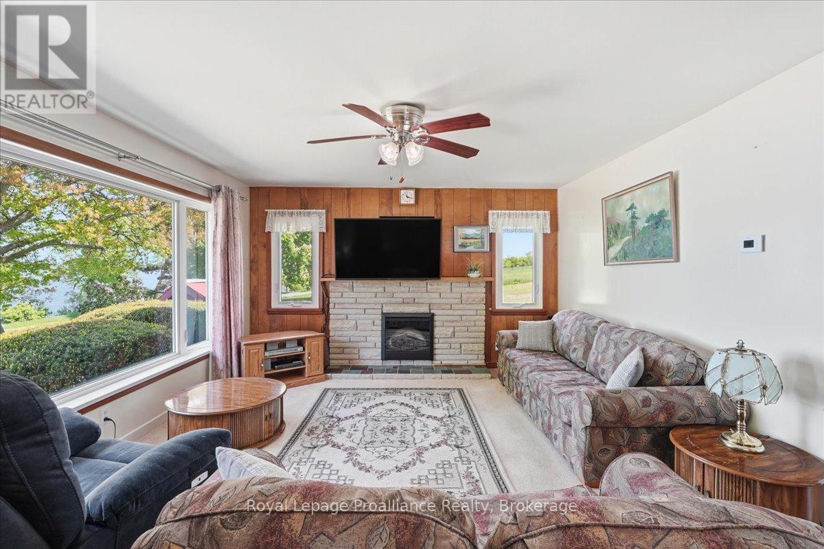 906 N BIG ISLAND ROAD - 11