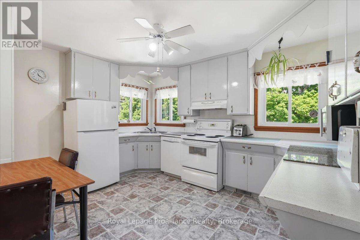 906 N BIG ISLAND ROAD - 14