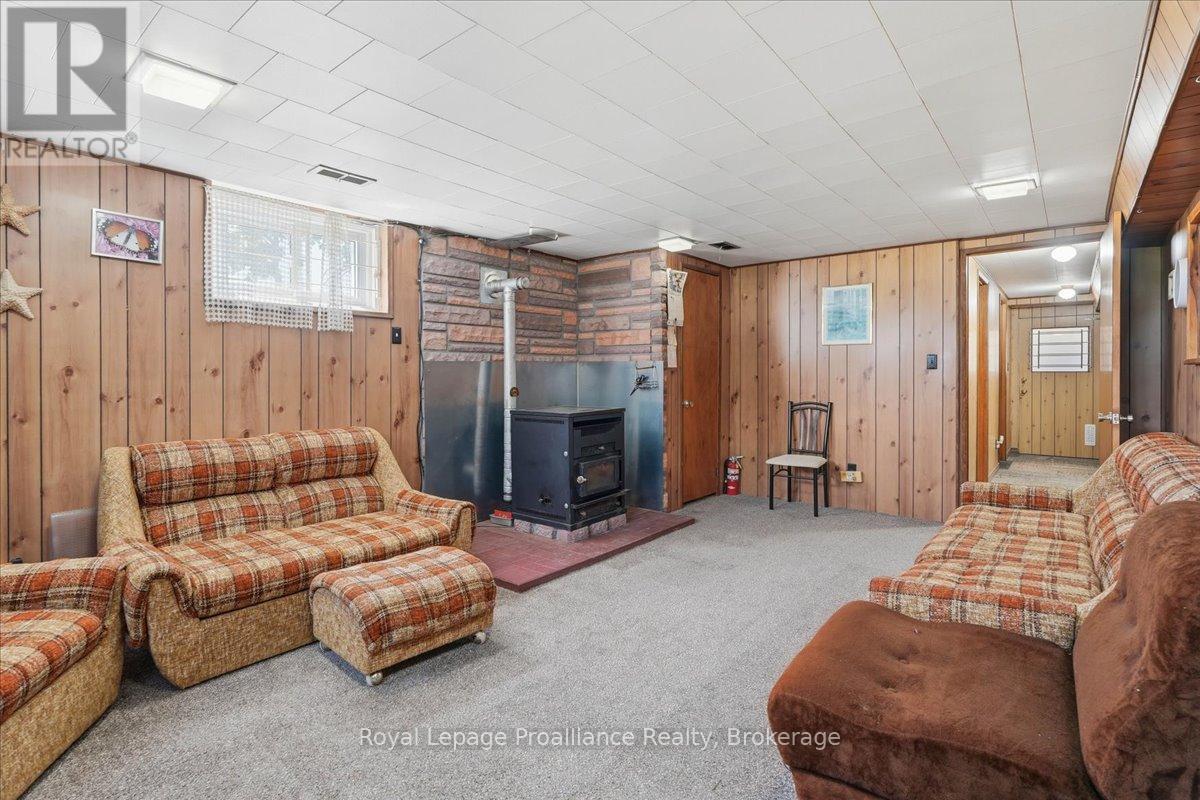 906 N BIG ISLAND ROAD - 26