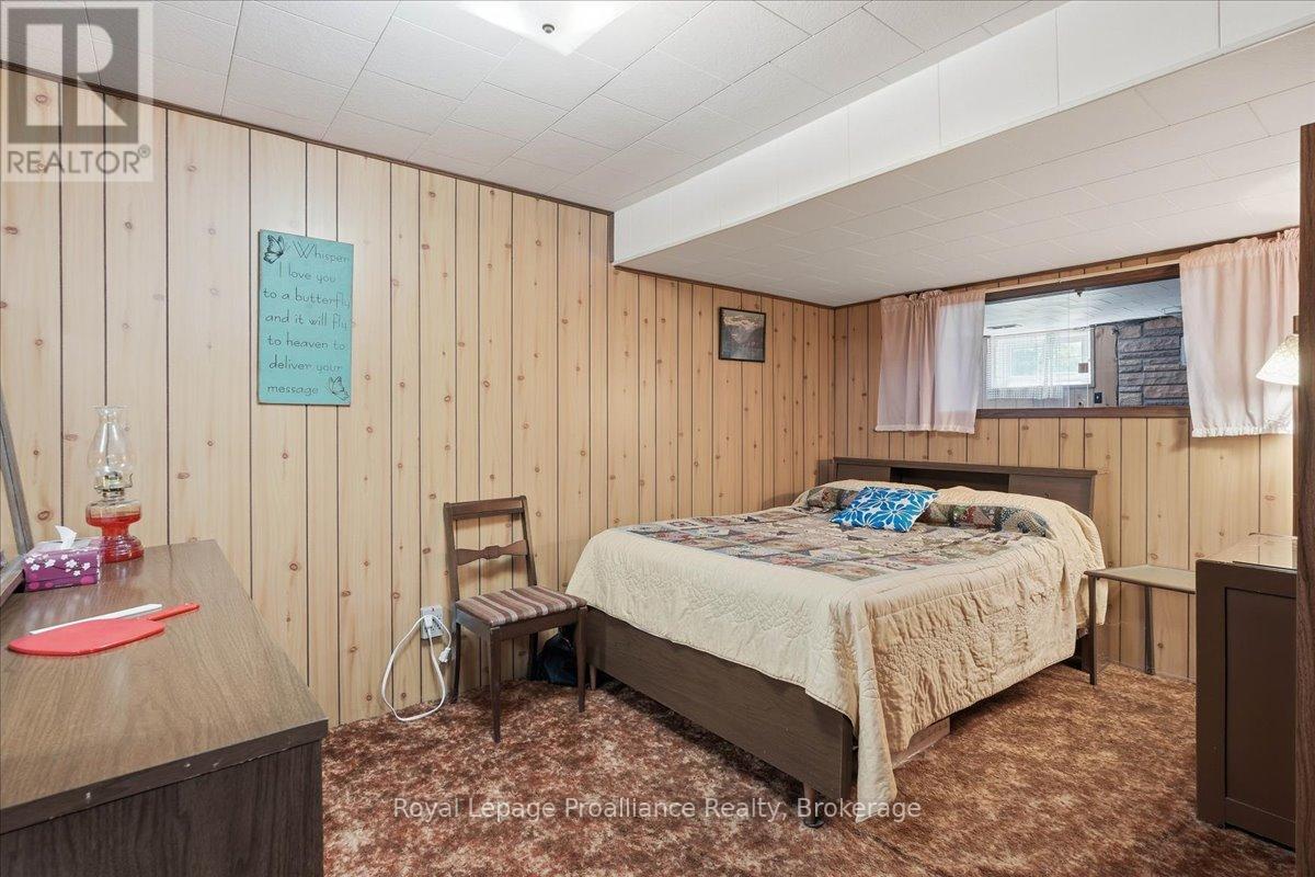 906 N BIG ISLAND ROAD - 27