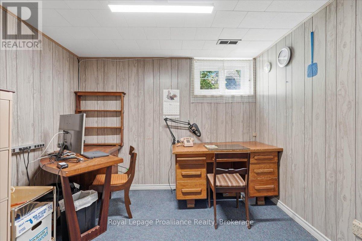 906 N BIG ISLAND ROAD - 29