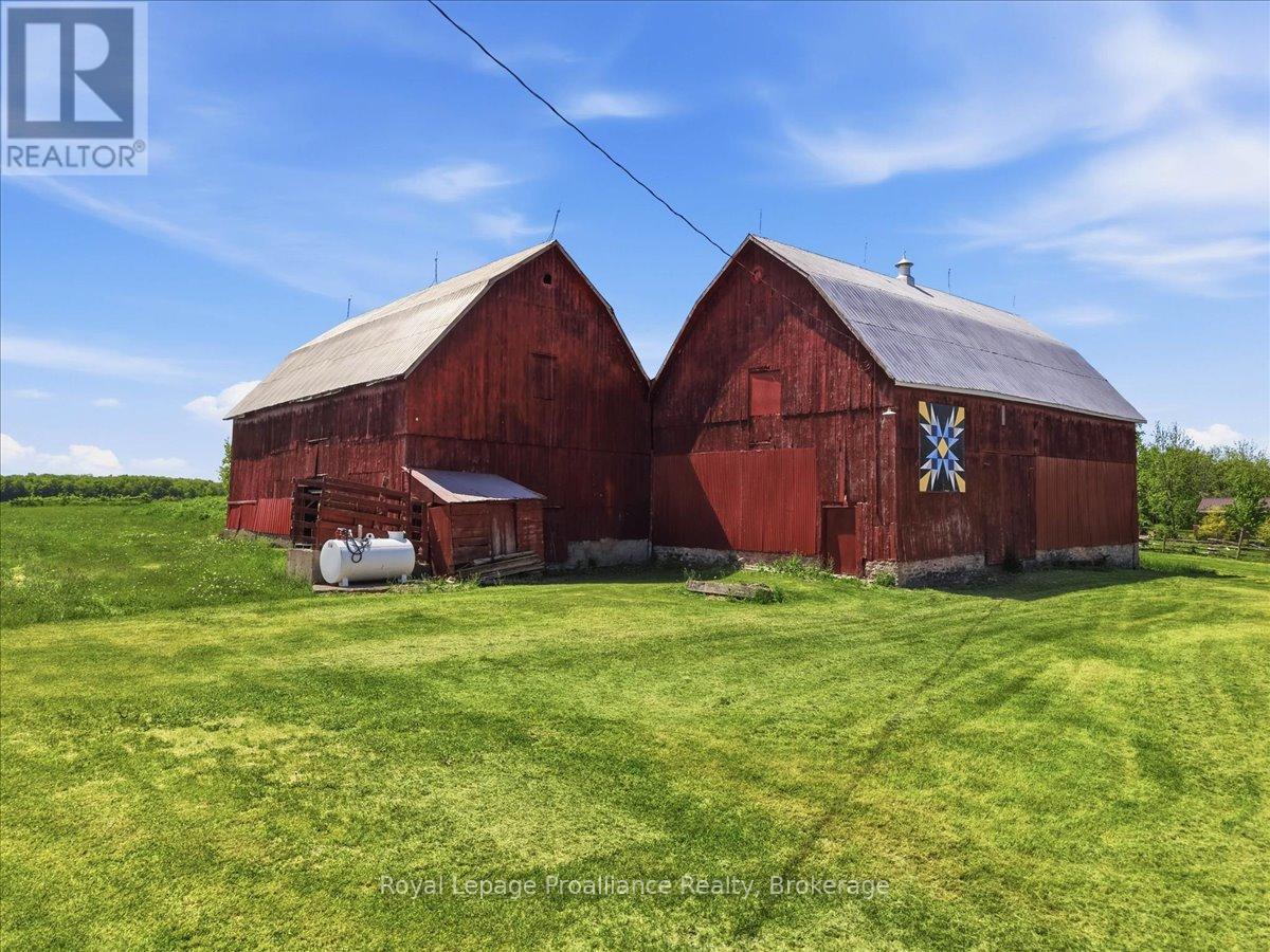 906 N BIG ISLAND ROAD - 39
