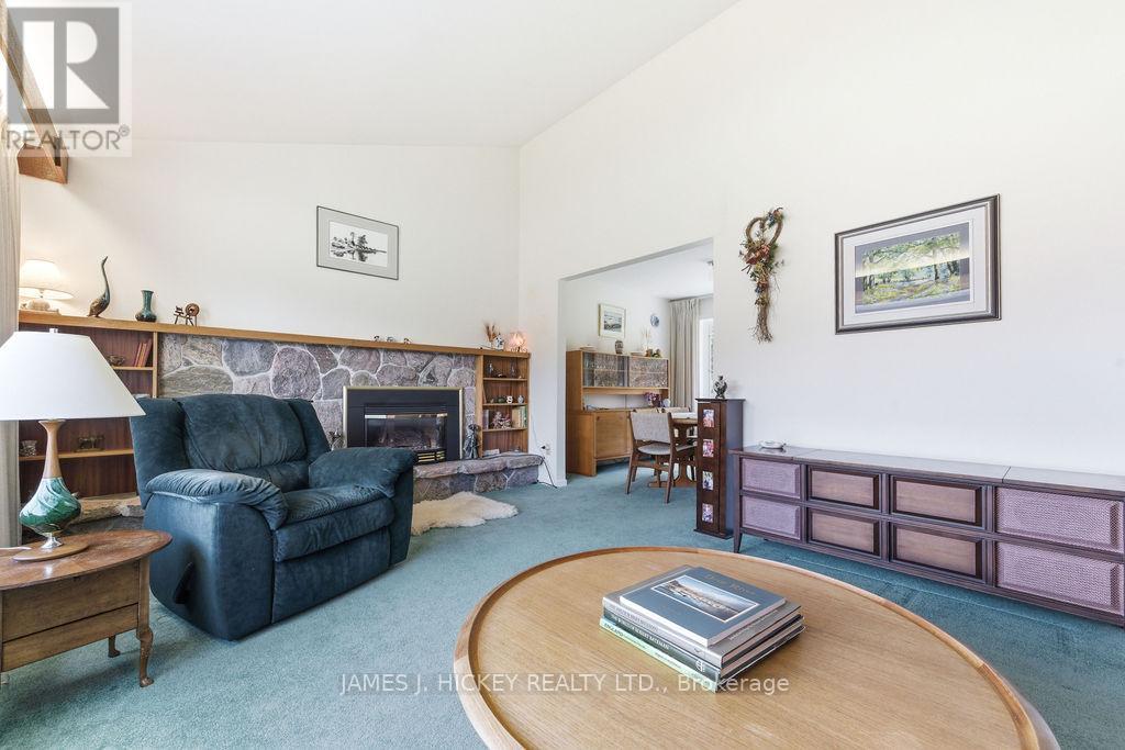 250 THOMAS STREET - 9