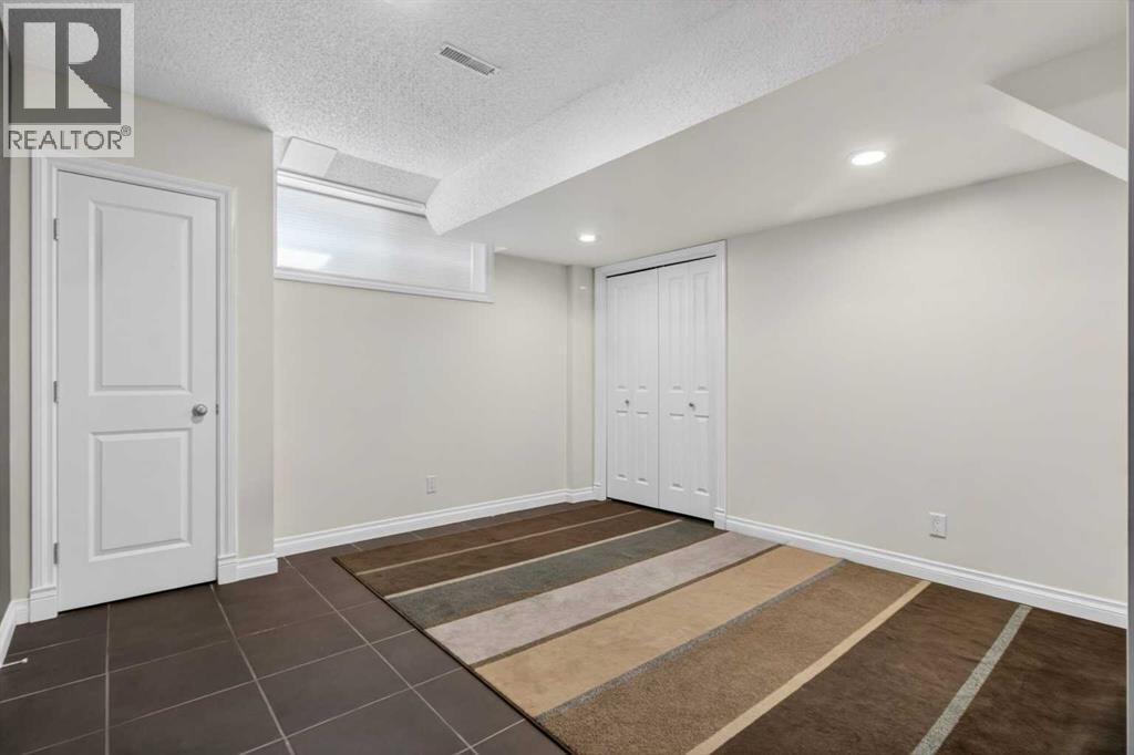 158 Hidden Creek Heights NW - 34